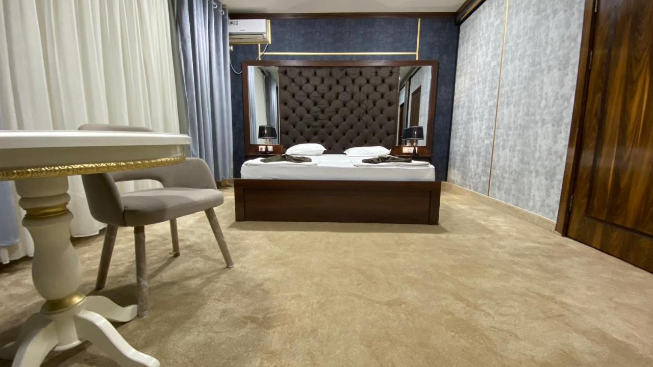 Jinju Hotel Tashkent Bagian luar foto